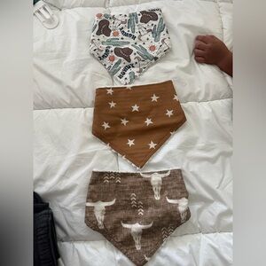 Brown Star and Bull Print Bandana Bib Set